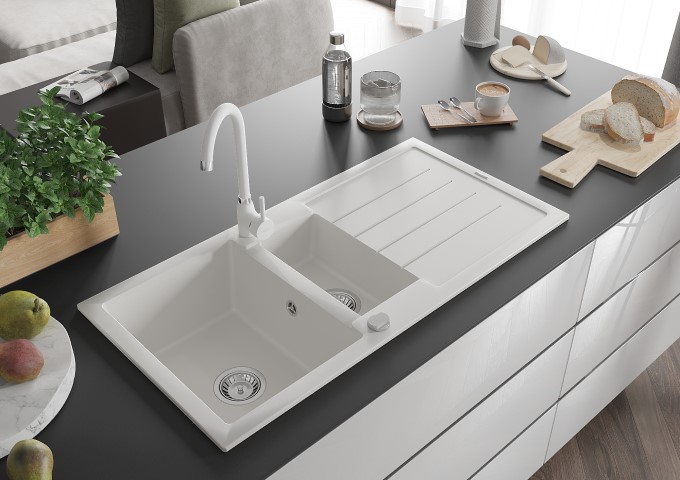 Weiße Küchenarmaturen