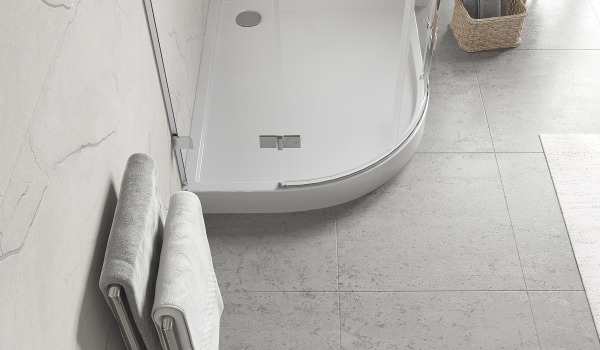 Asymmetrische halbrunde Duschwanne für das Badezimmer