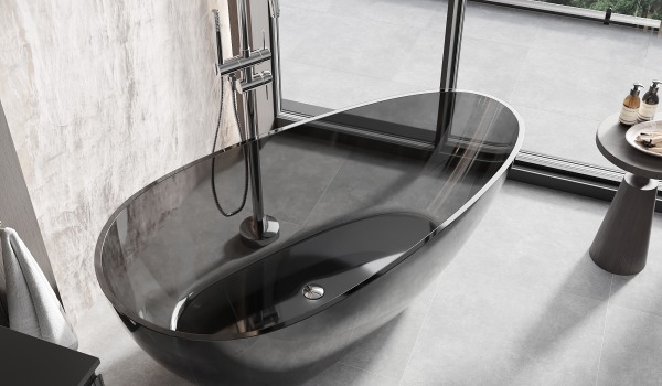 Durchsichtige Wanne aus Harz im Badezimmer